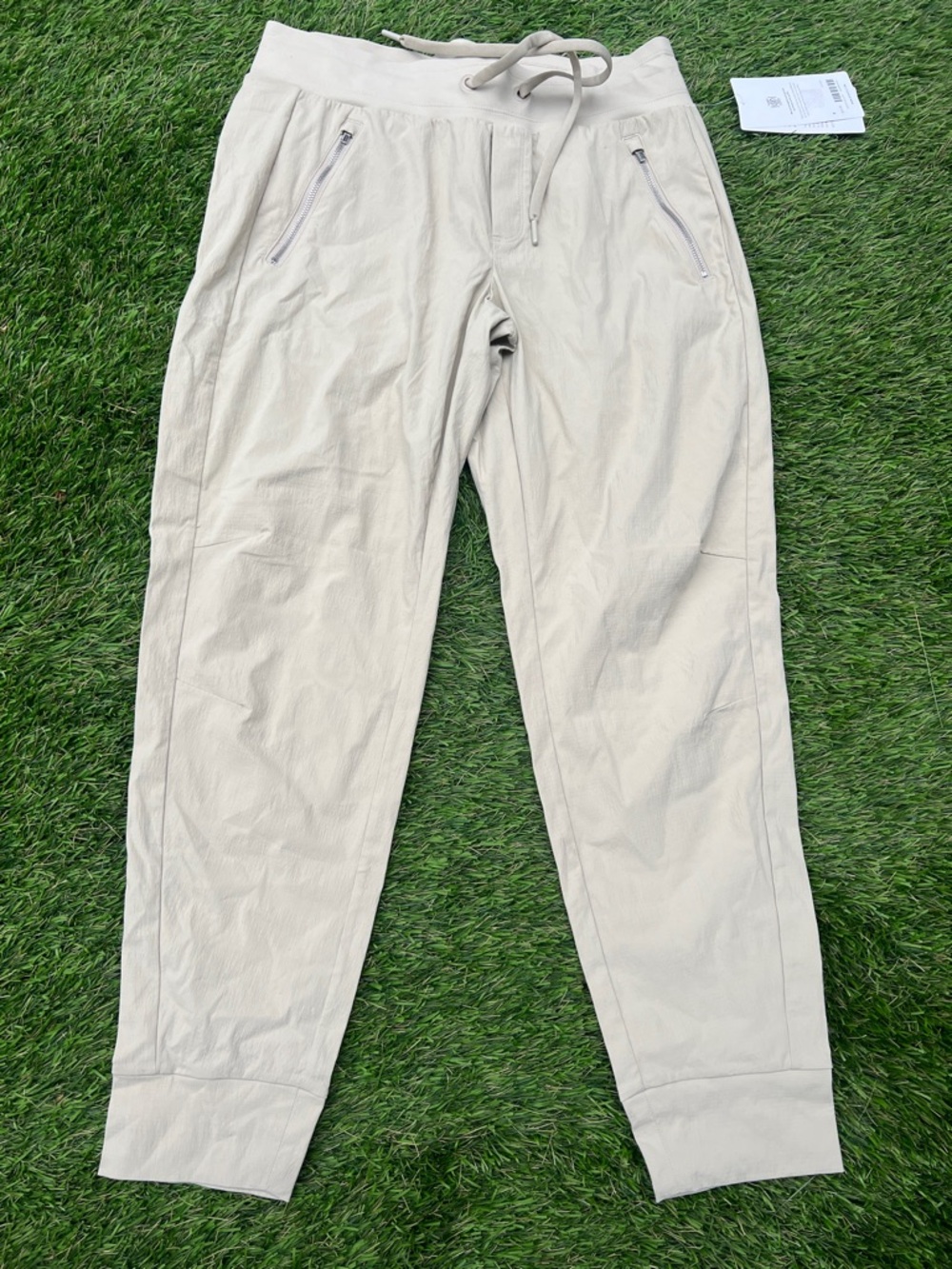 Athleta Women's Beige Drawstring Trekkie North Jogger Pants-size 8 NWT